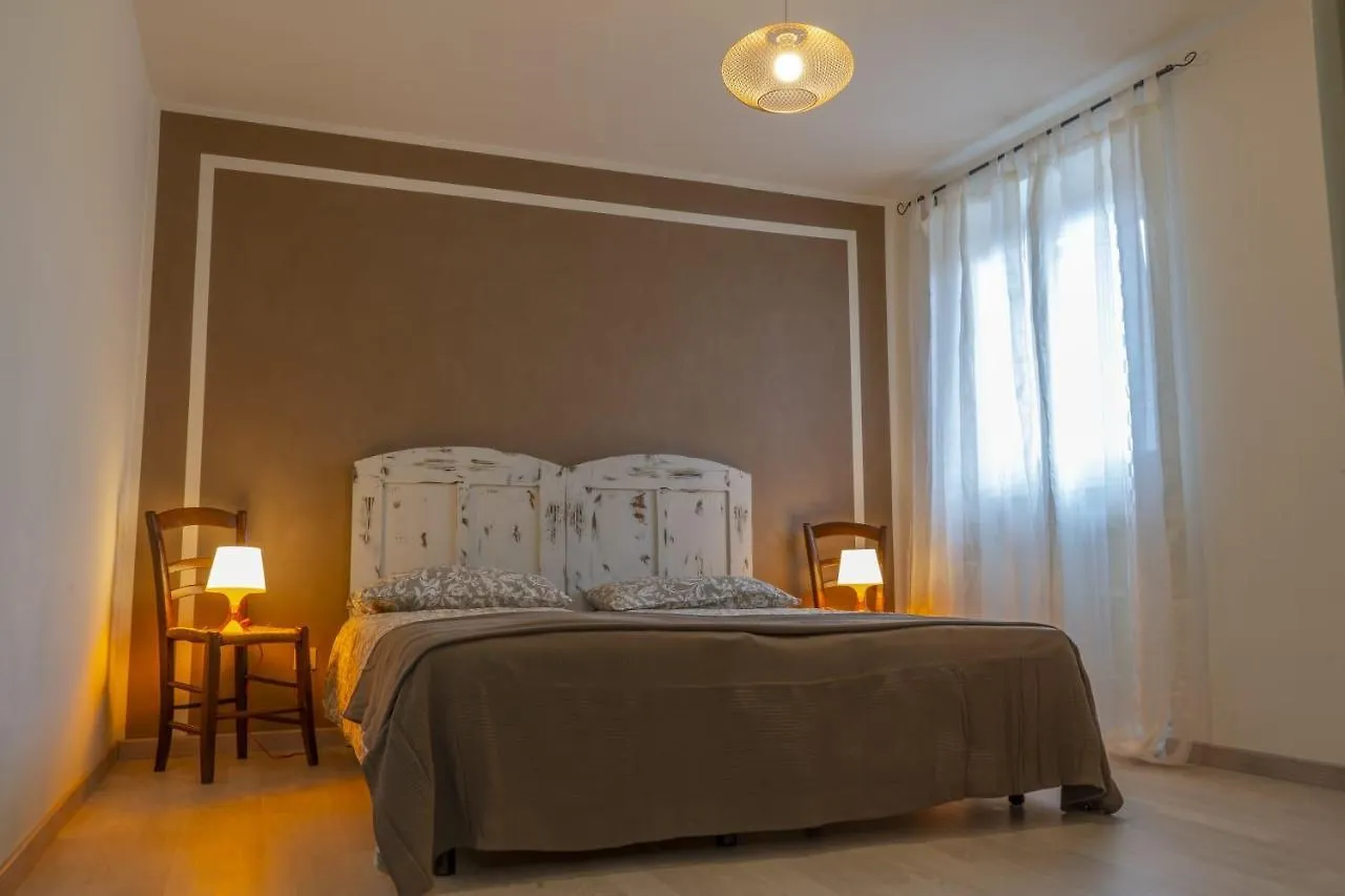 Martalagattahome San Felice del Benaco
